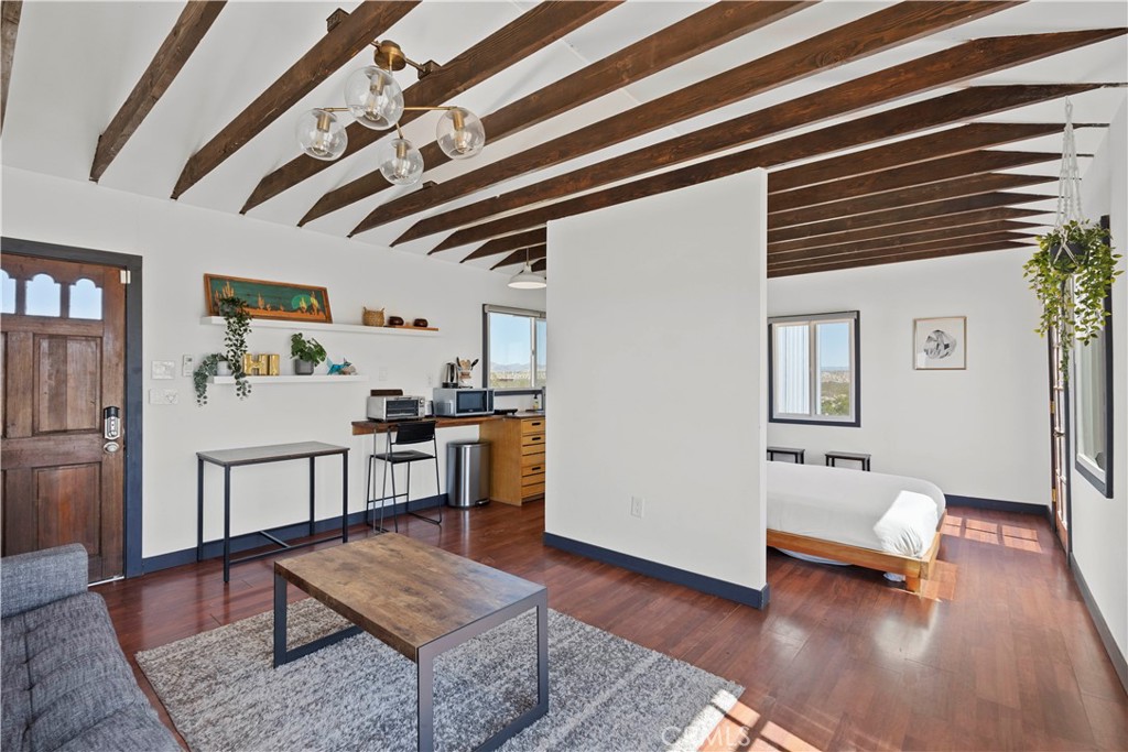 66750 Pole Line Road Property Photo 14