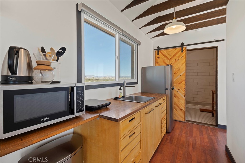 66750 Pole Line Road Property Photo 19