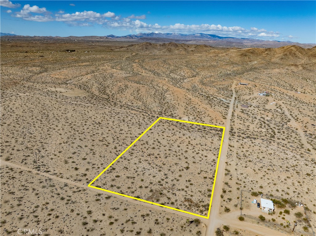 60385 Winters Road Property Photo