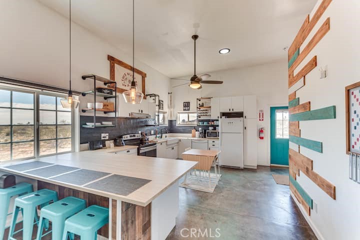 58725 Botkin Road Property Photo 8