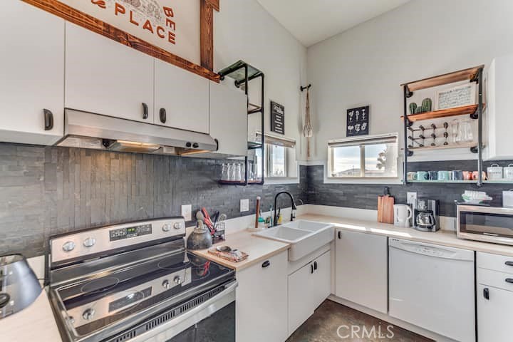 58725 Botkin Road Property Photo 11