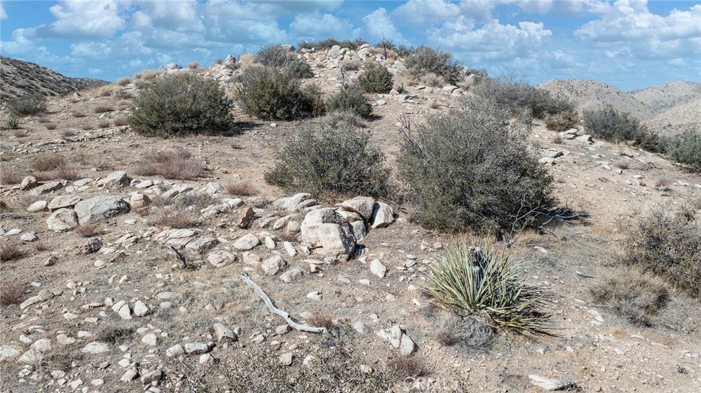 50565 Burns Canyon Road Property Photo 5