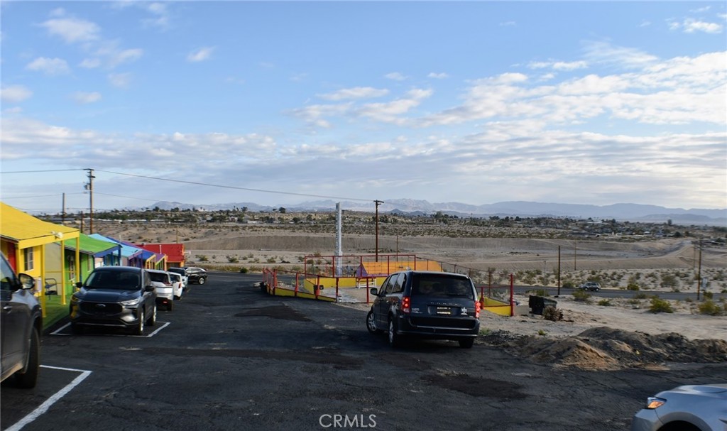73193 29 Palms Highway Property Photo 6