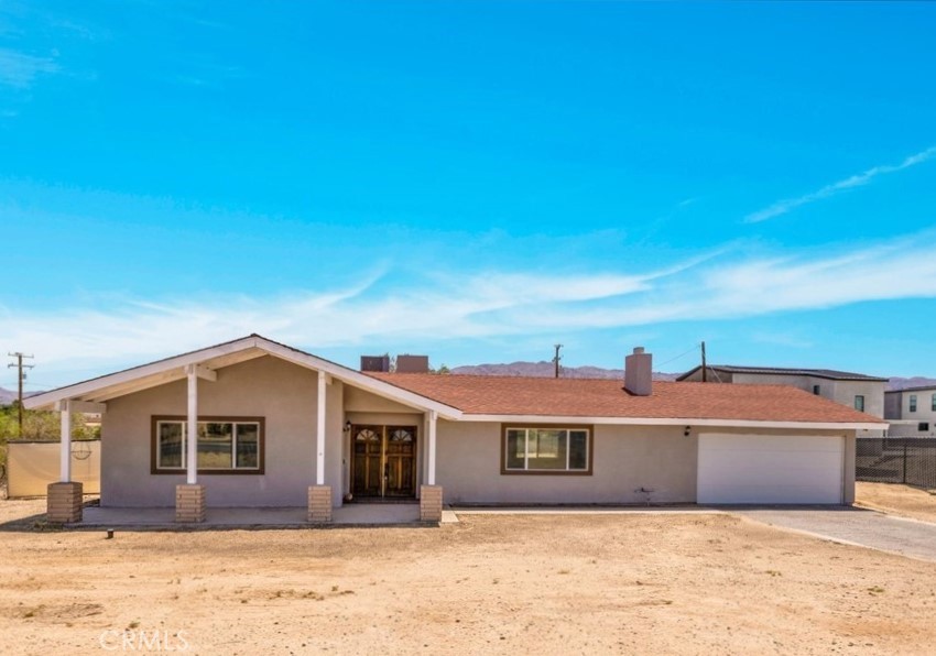 73575 Sunnyvale Drive Property Photo 1