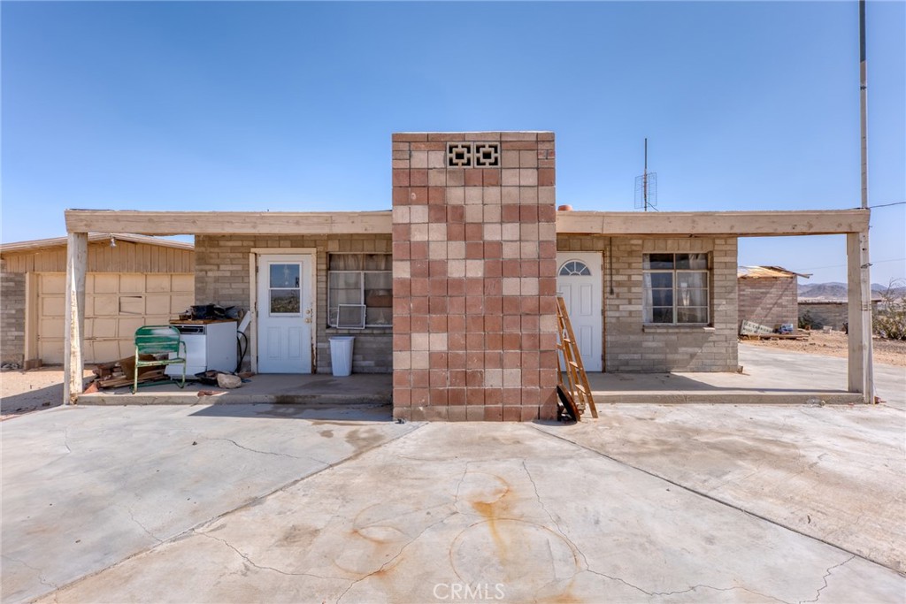 72082 Winters Road Property Photo 2