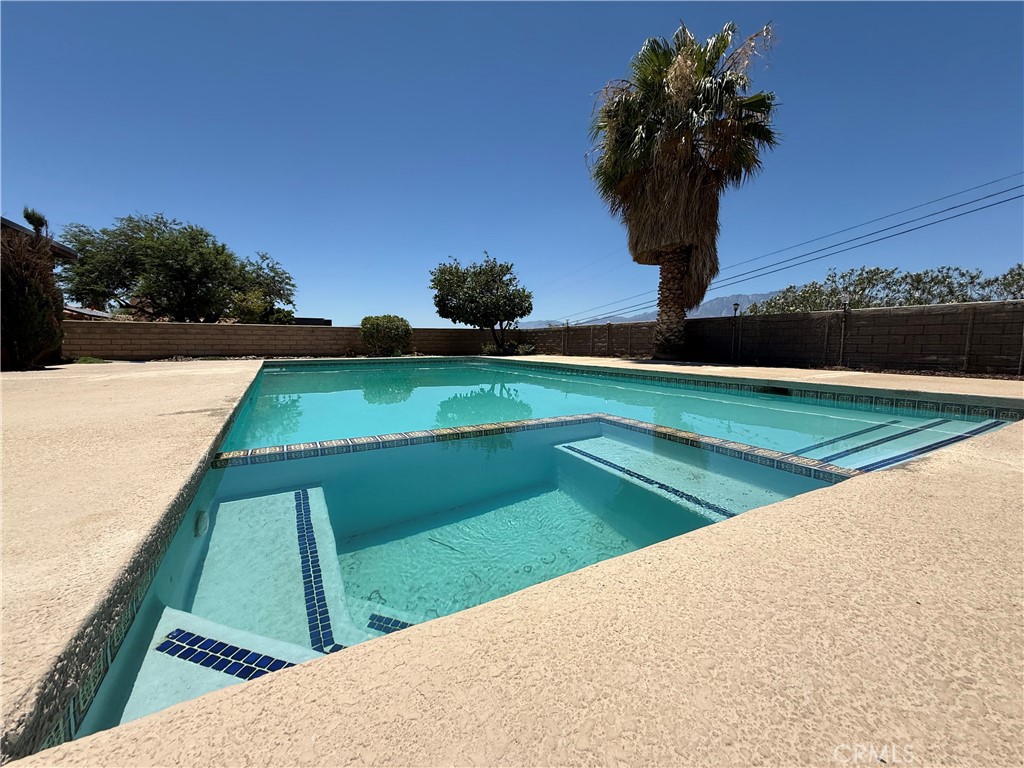 12475 Highland Avenue Property Photo 1