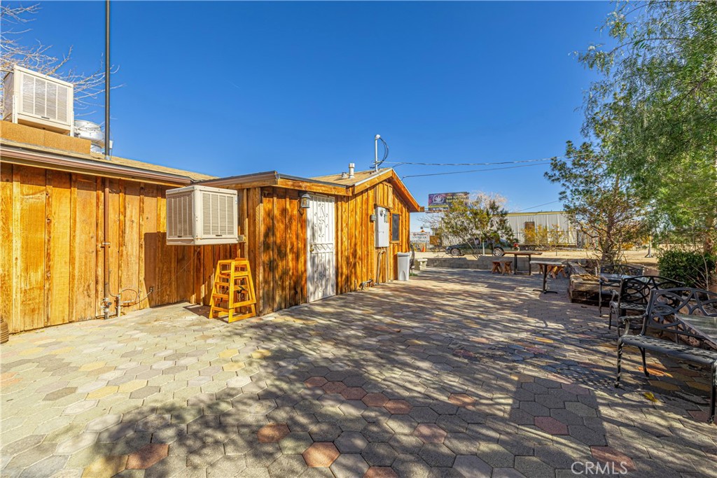 12822 Pearblossom Hwy. Property Photo 5