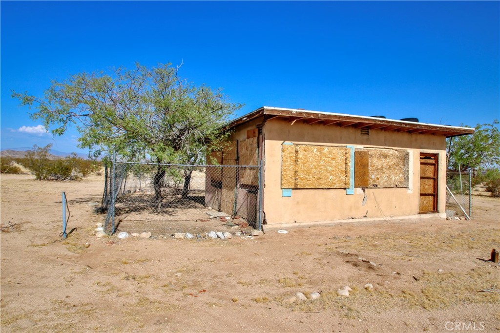 62107 Moon Drive Property Photo 3