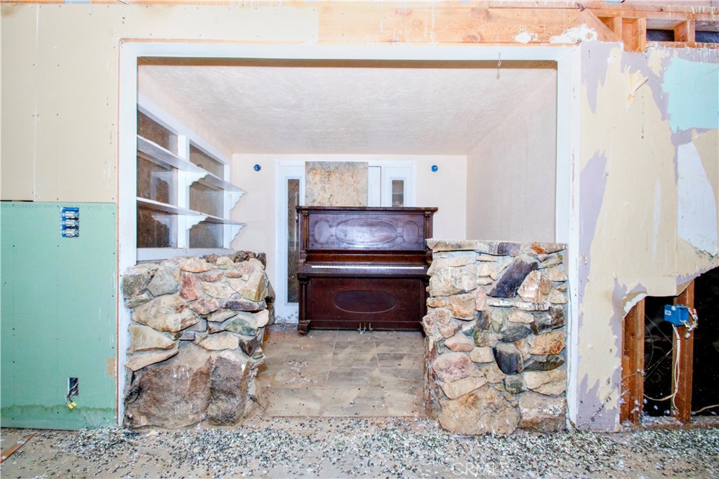 62105 Moon Drive Property Photo 17