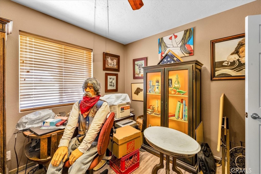 56810 Chipmunk Trail Property Photo 20