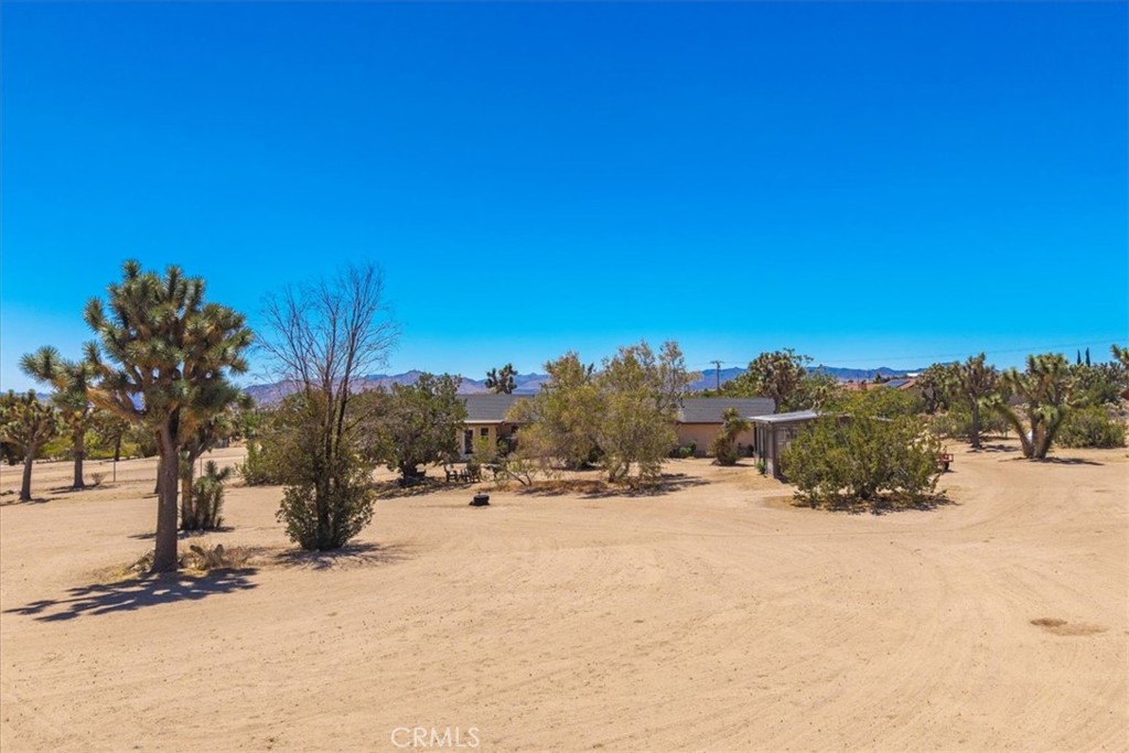 56810 Chipmunk Trail Property Photo 28