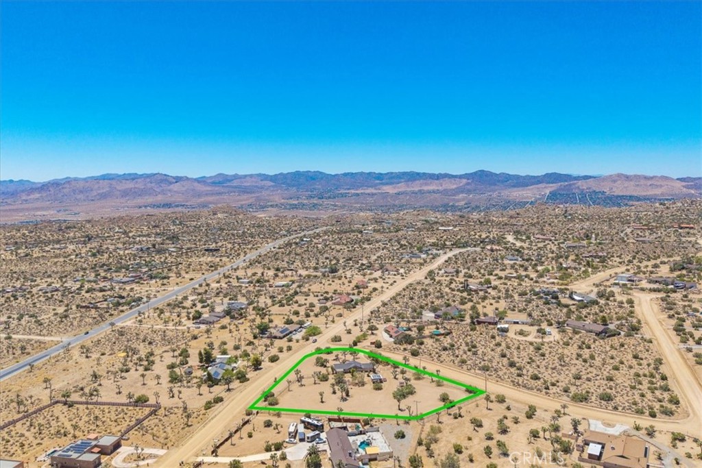 56810 Chipmunk Trail Property Photo 33