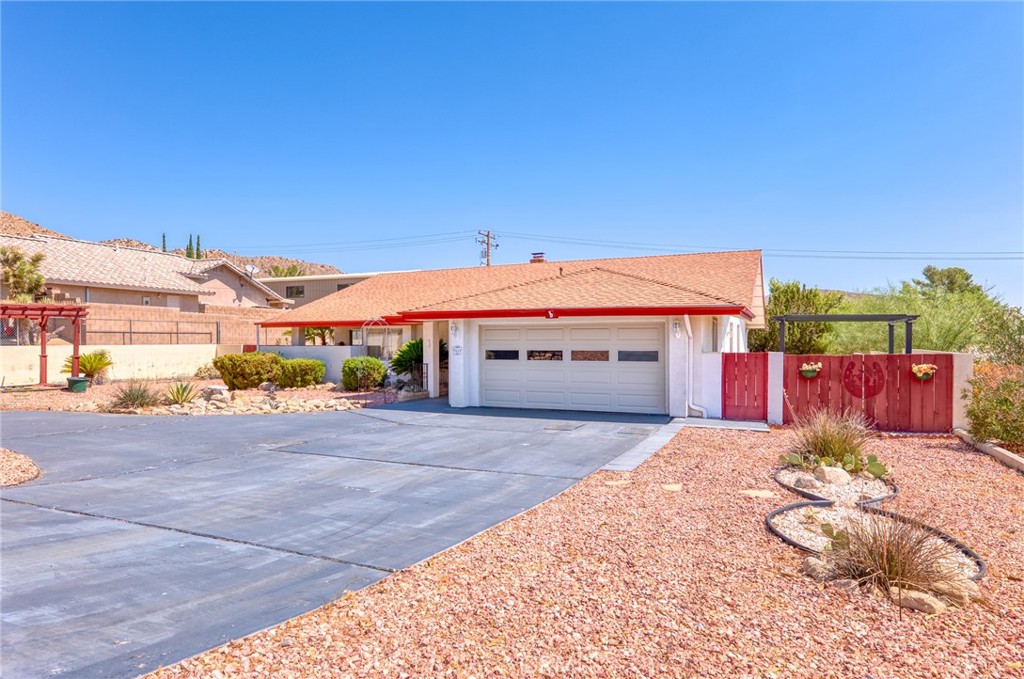7515 Pinon Drive Property Photo 2