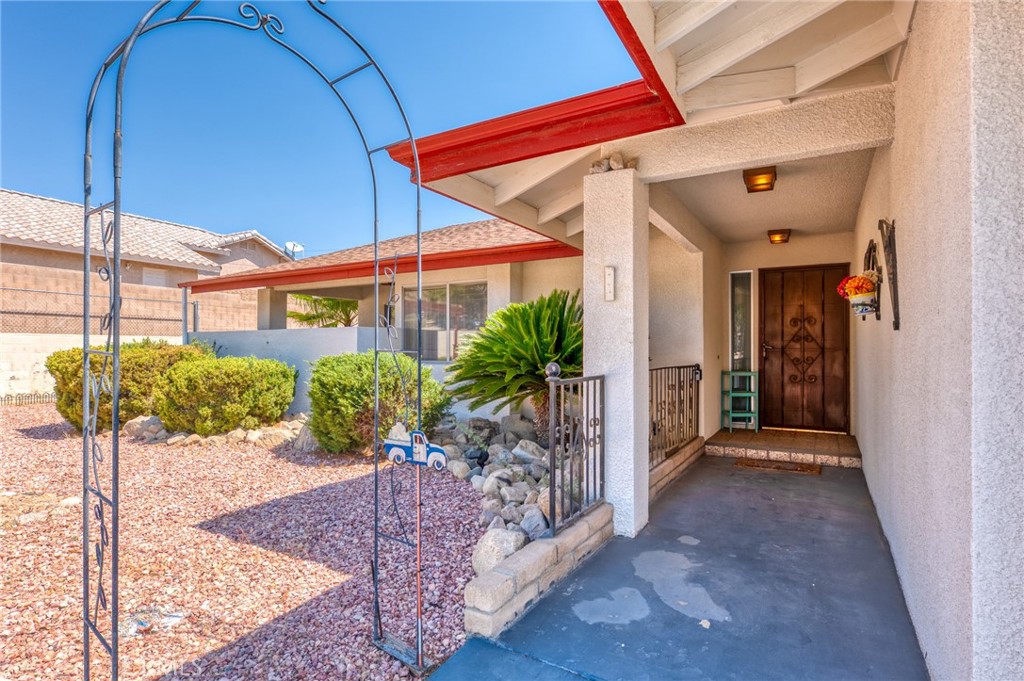 7515 Pinon Drive Property Photo 3