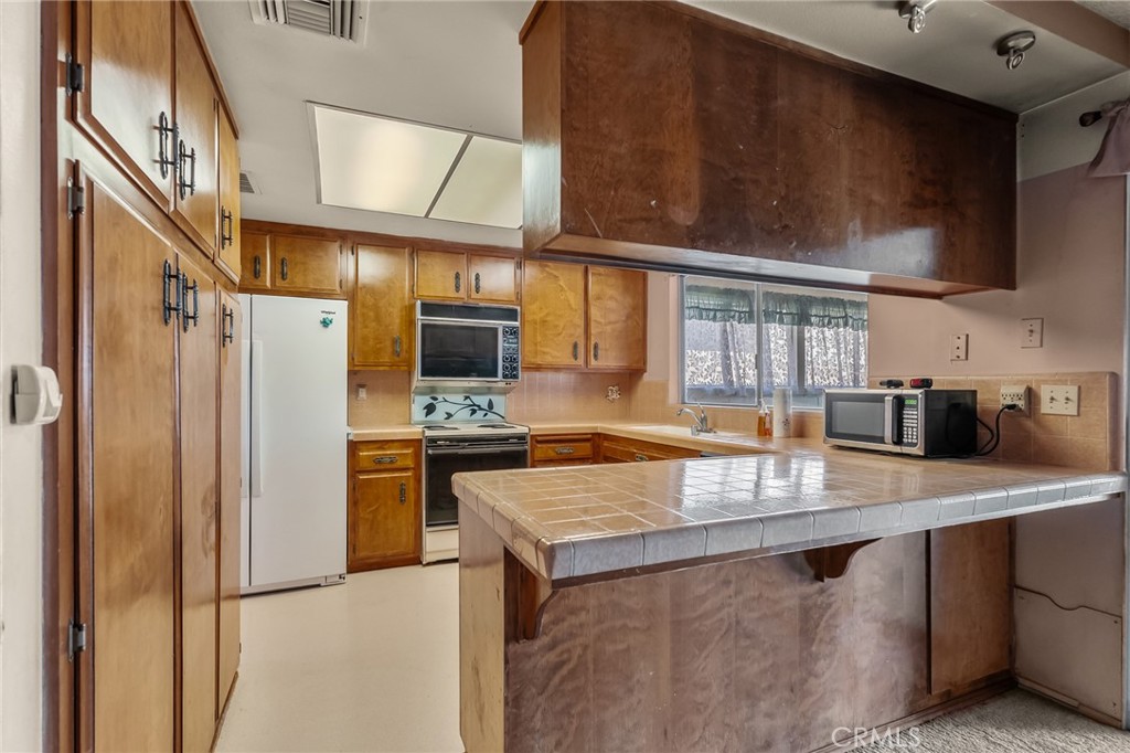 7515 Pinon Drive Property Photo 10