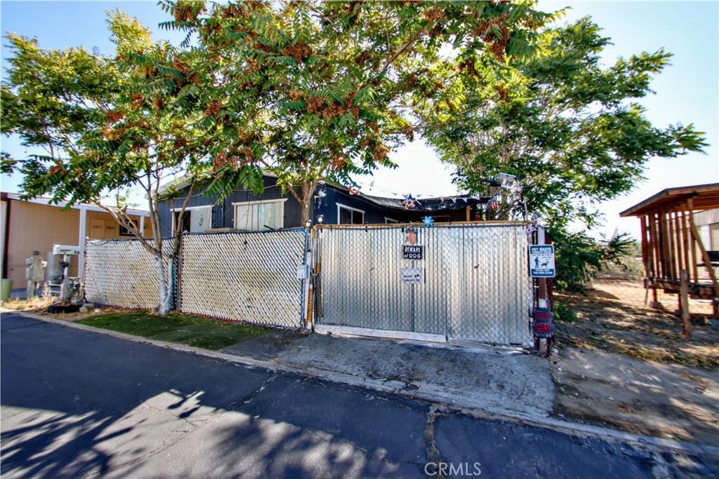 62475 29 Palms Highway 26 Property Photo 19