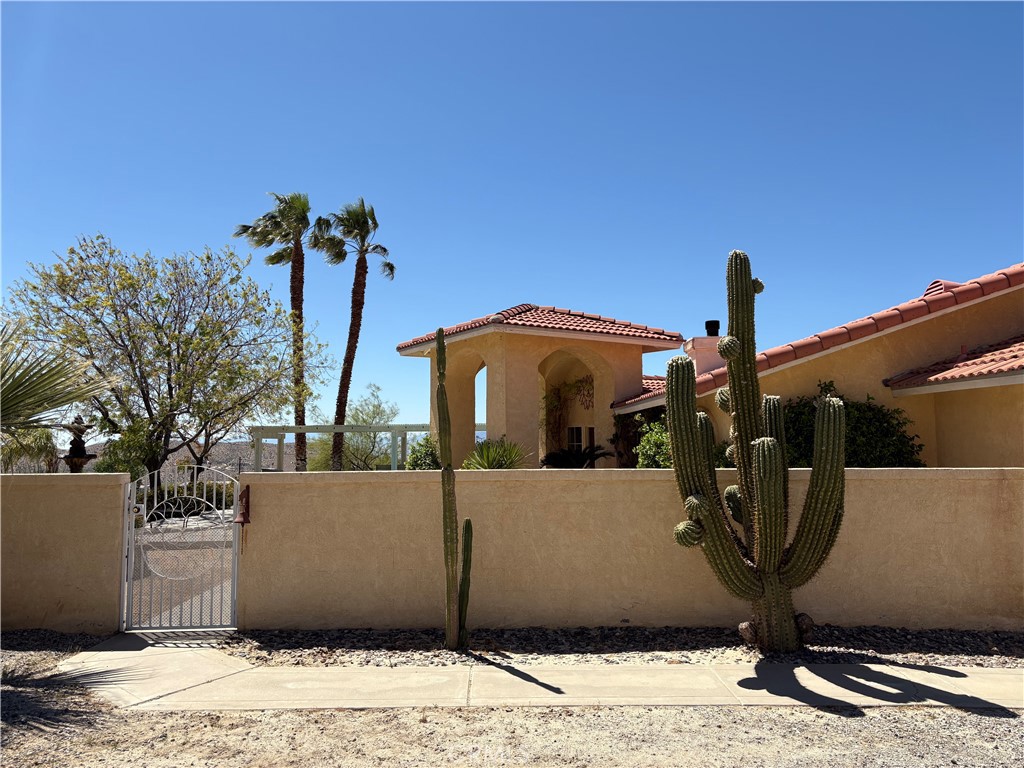 10341 Pinon Avenue Property Photo 5