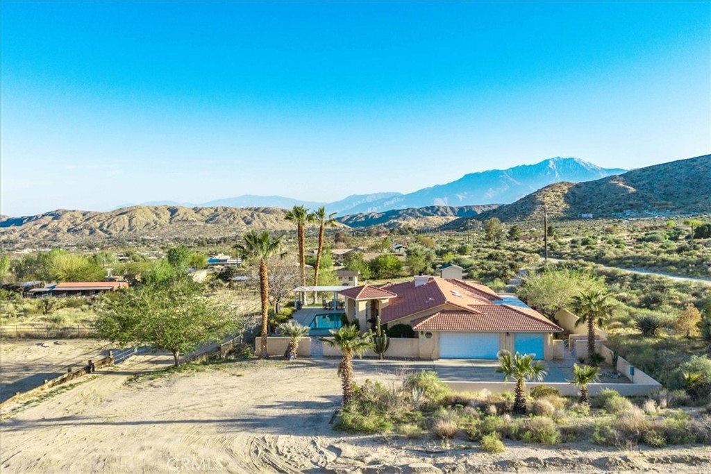 10341 Pinon Avenue Property Photo 6