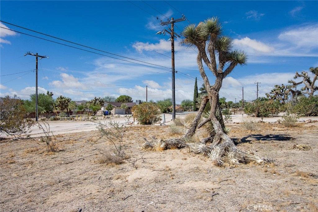 57106 Crestview Drive Property Photo 9