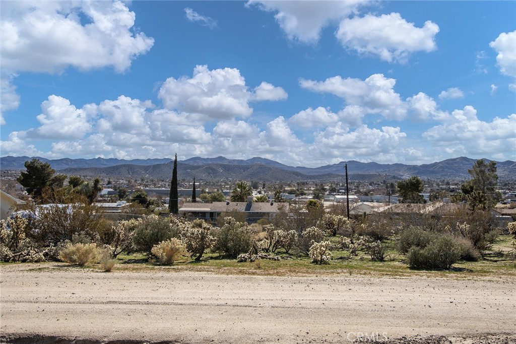 57495 Warren Way Property Photo 1