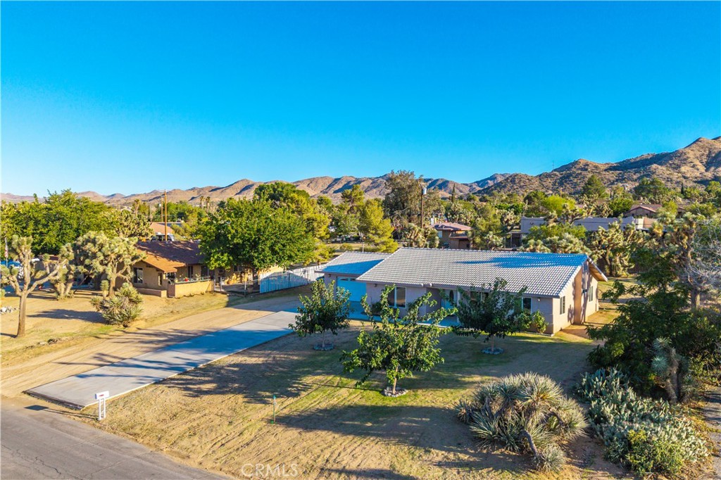 56643 Desert Gold Drive Property Photo 1