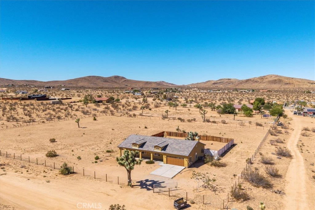 60726 Mason Drive Property Photo 3