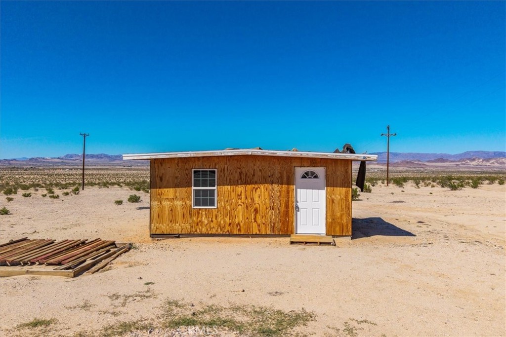 100 Cactus Jack Avenue Property Photo 1