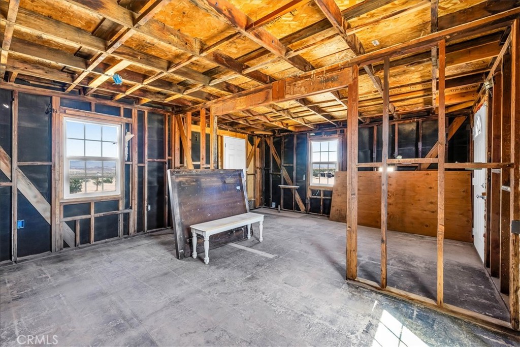 100 Cactus Jack Avenue Property Photo 8