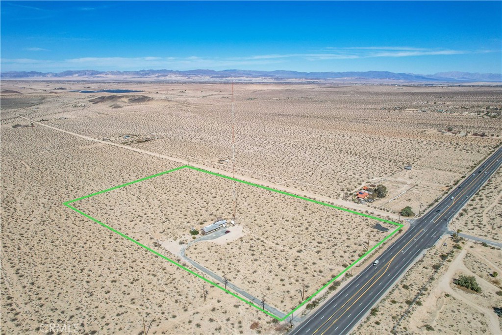 68479 Twentynine Palms Highway Property Photo 3