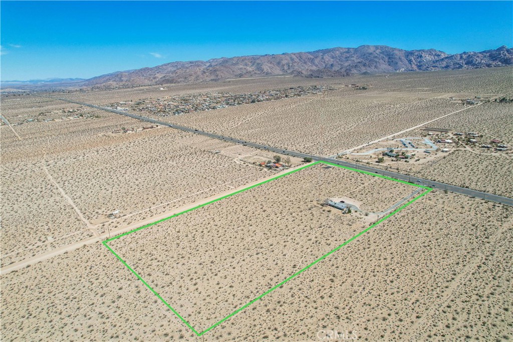 68479 Twentynine Palms Highway Property Photo 8
