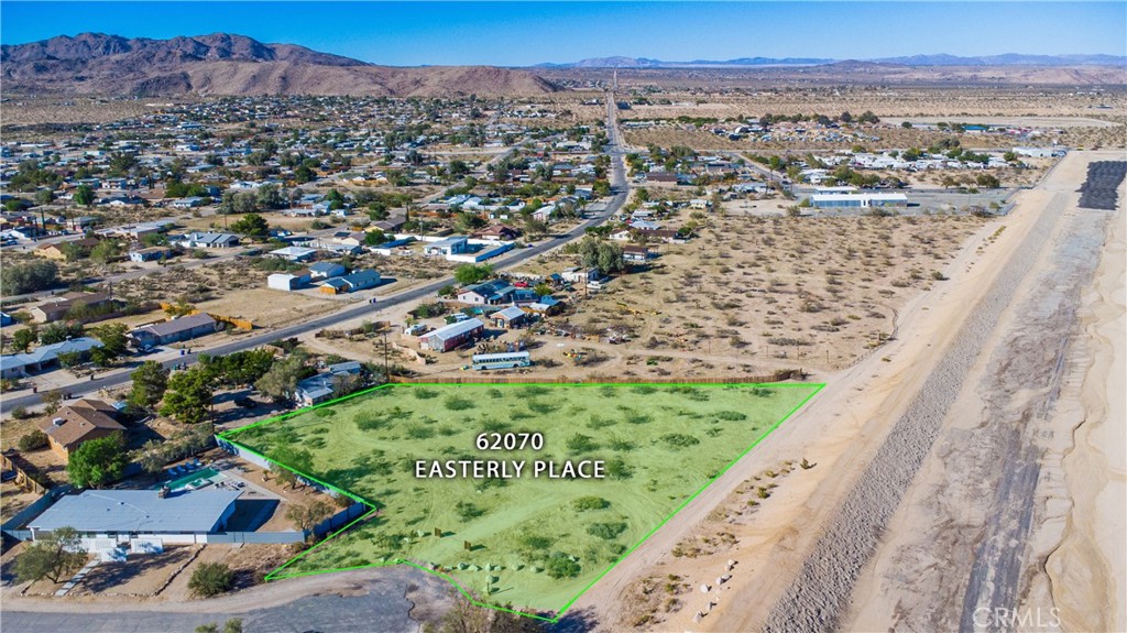62070 Easterly Place Property Photo 1