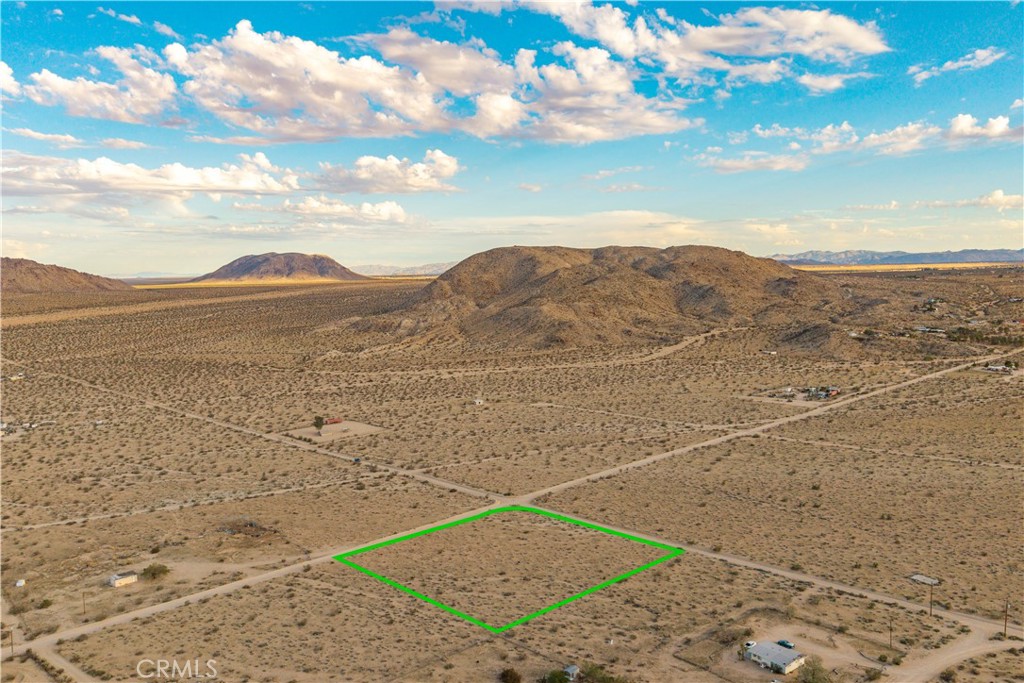 56220 University Boulevard Property Photo 10