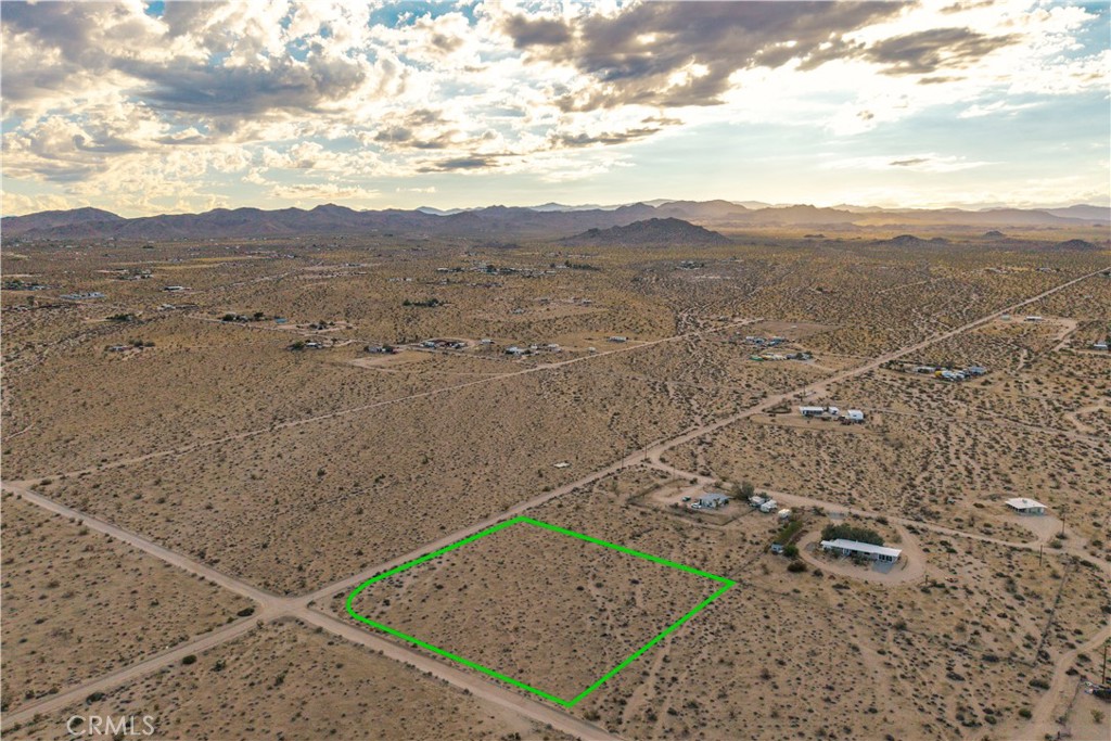 56220 University Boulevard Property Photo 12