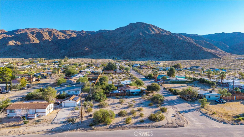 6901 Sullivan Road Property Photo 1