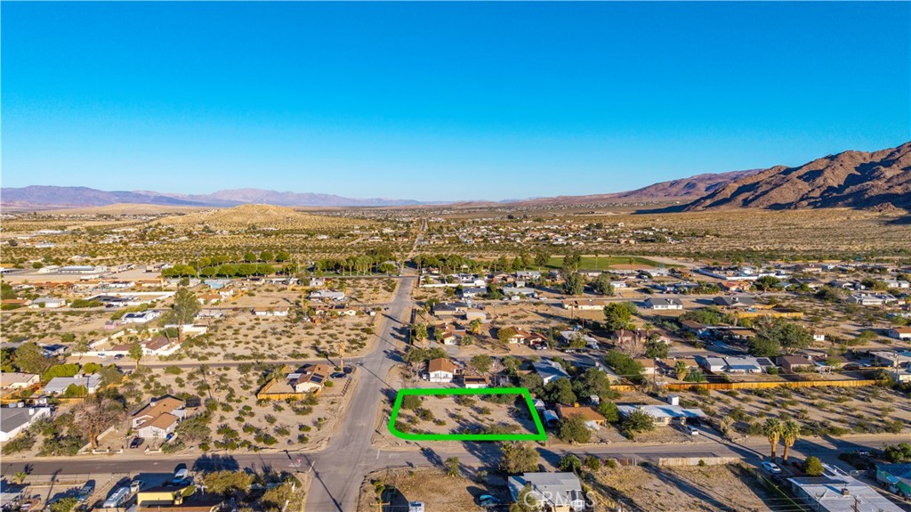 6901 Sullivan Road Property Photo 4
