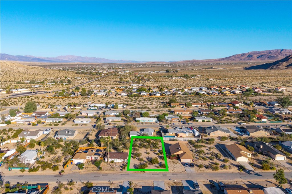 6972 49 Palms Avenue Property Photo 5