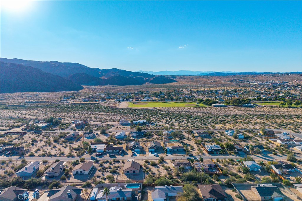 6972 49 Palms Avenue Property Photo 7