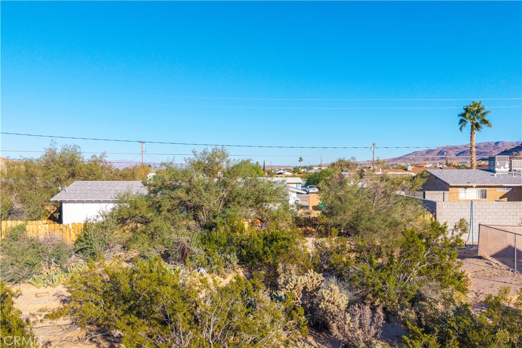6972 49 Palms Avenue Property Photo 10
