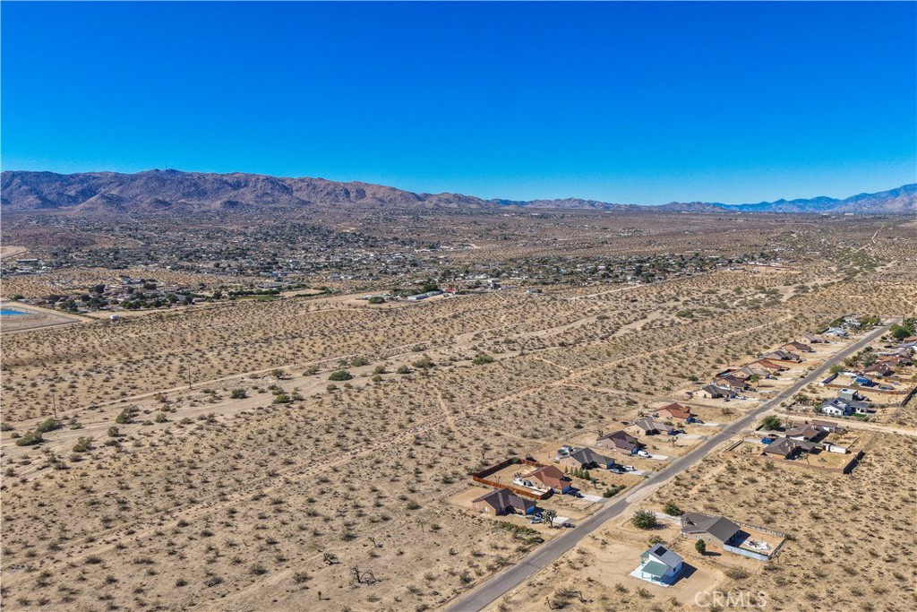 62407 Crestview Drive Property Photo 5