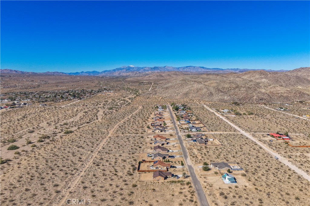 62407 Crestview Drive Property Photo 6