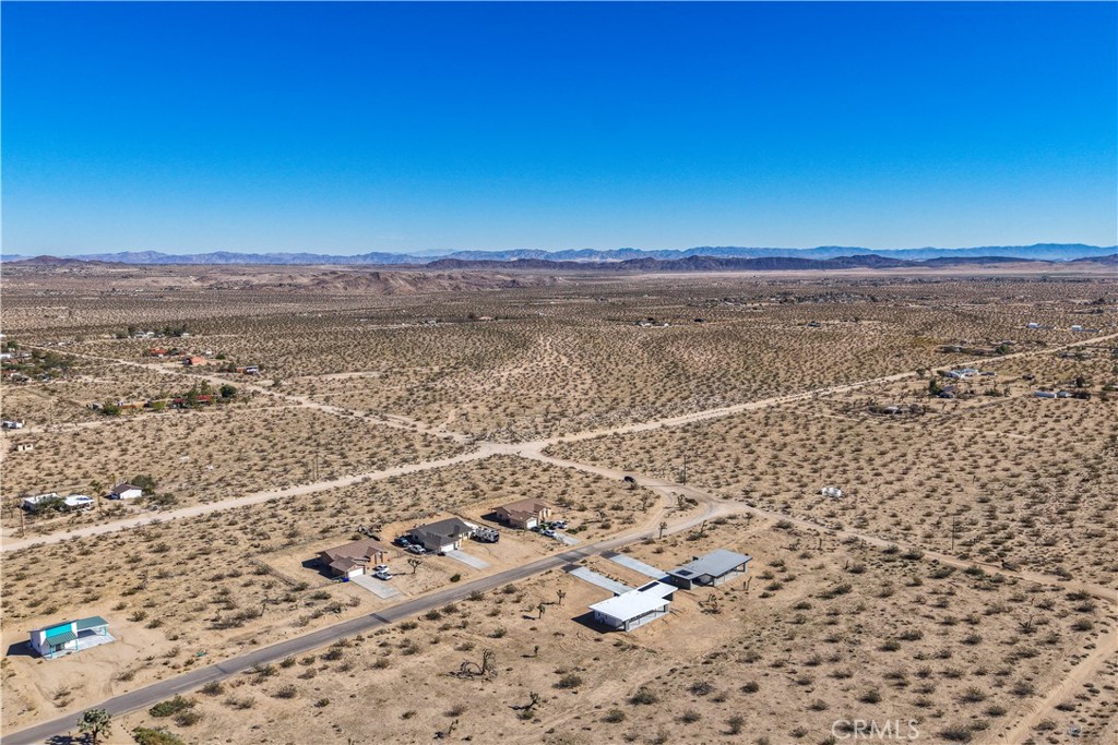 62439 Crestview Drive Property Photo 3