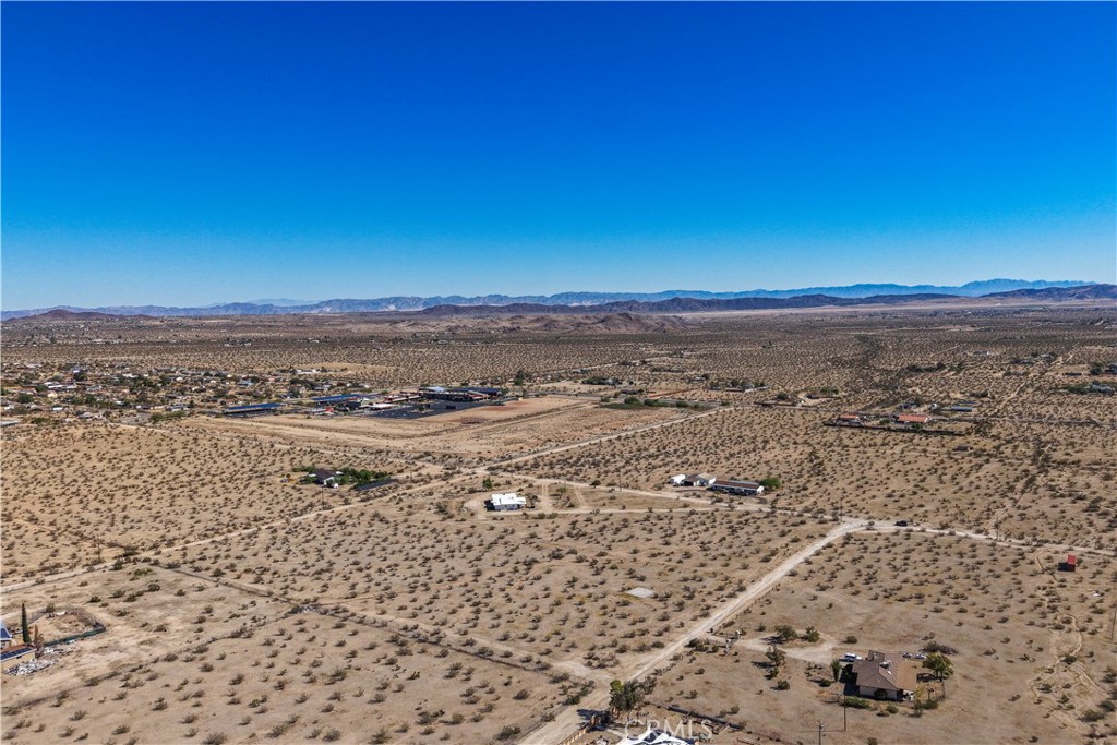 61830 Highland Drive Property Photo 3