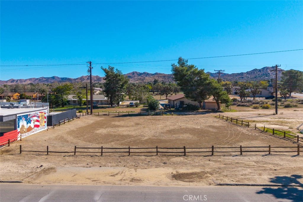 1122 Twentynine Palms Property Photo 3