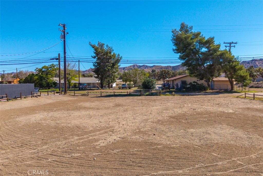 1122 Twentynine Palms Property Photo 6