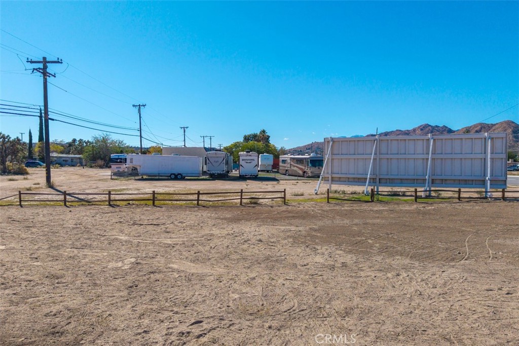 1122 Twentynine Palms Property Photo 9