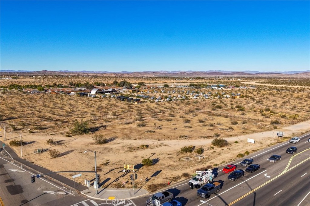 62090 Twentynine Palms Highway Property Photo 4