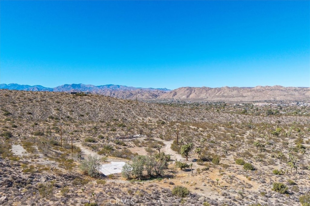 7995 Jericho Property Photo 6