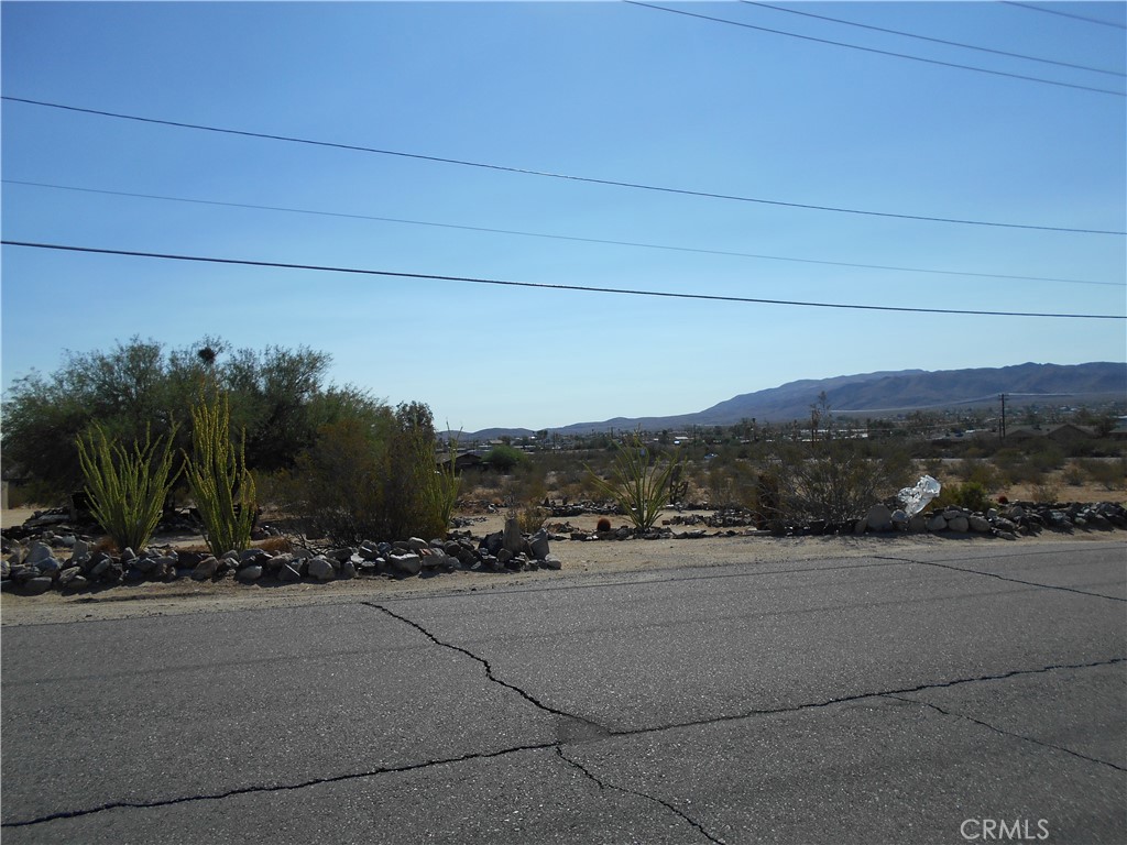 6439 Desert Knoll Avenue Property Photo 3