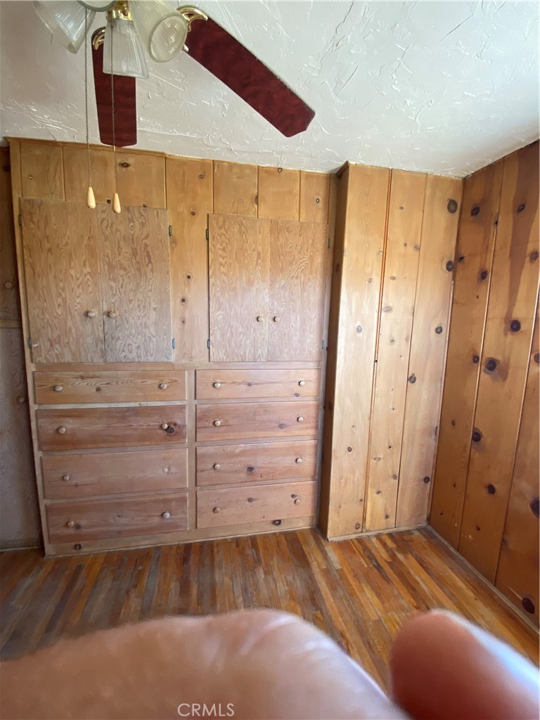 6439 Desert Knoll Avenue Property Photo 8