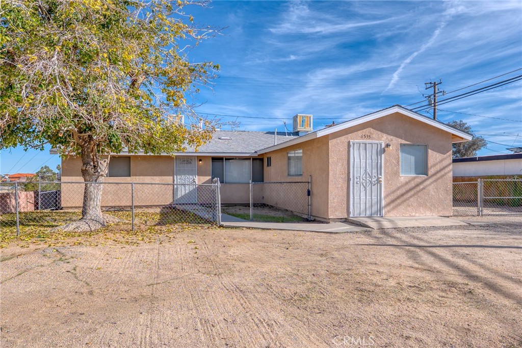6535 El Sol Avenue Property Photo 1